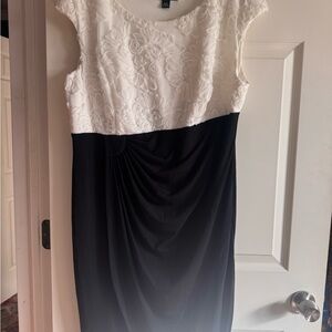 Connected Apparel Black and White Textured Midi Dress